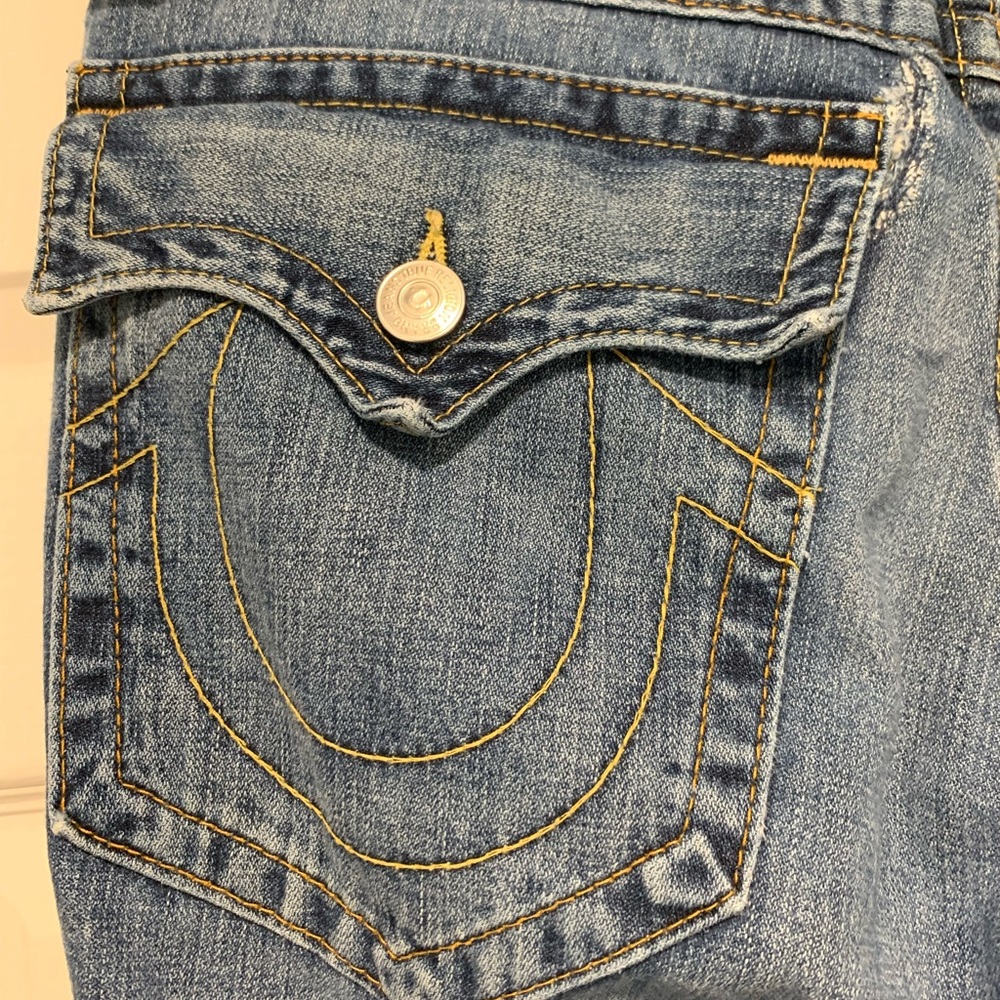 Ricky Straight Distressed Jeans
